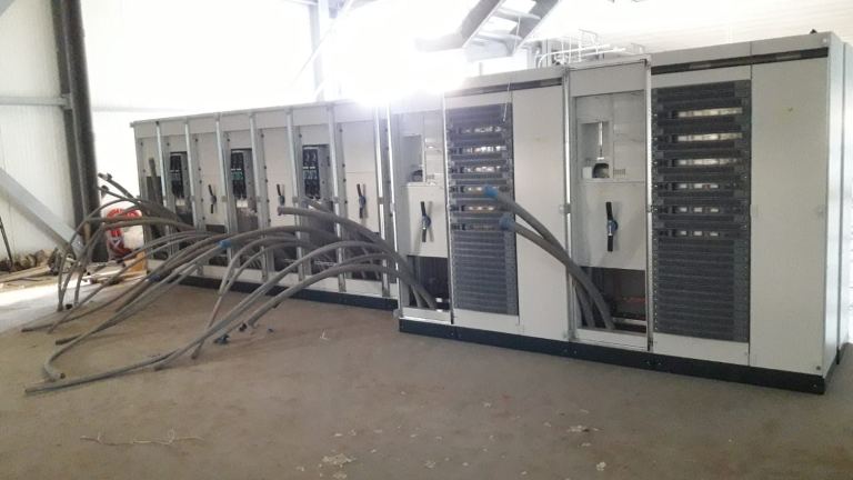 Voedingskabels voor een distributiecentrum