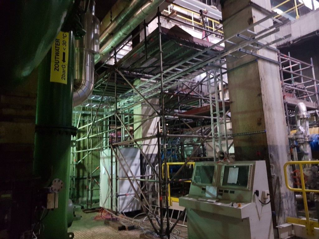 Kabelladderbanen in de ruimte van de windmachine